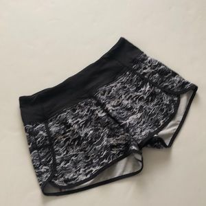 Lululemon Athletica Shorts size 6